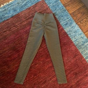 Lk New High Waist ABS2B Dark Gray Textured Scrunch Butt Leggings Yoga Pants S